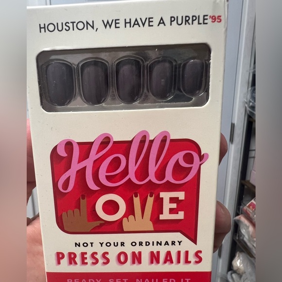 Hello Love Press on Nails in “Houston, we have a purple” - Picture 4 of 5